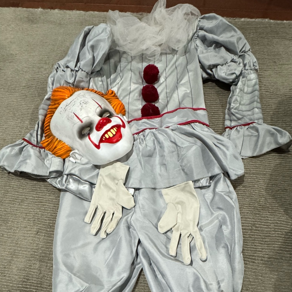 Adult Pennywise Costume - Size L